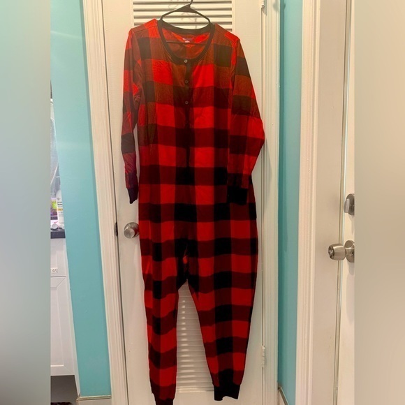 Plaid women’s Onesie Pajamas NWOT - Picture 1 of 5